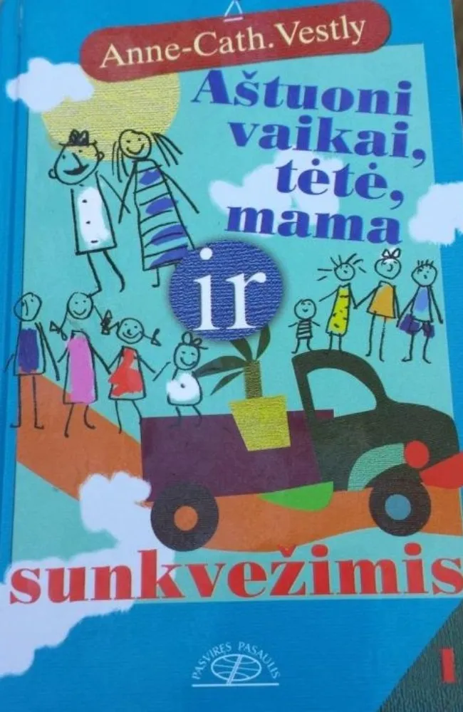 Aštuoni vaikai,tėtė,mama ir sunkvežimis
