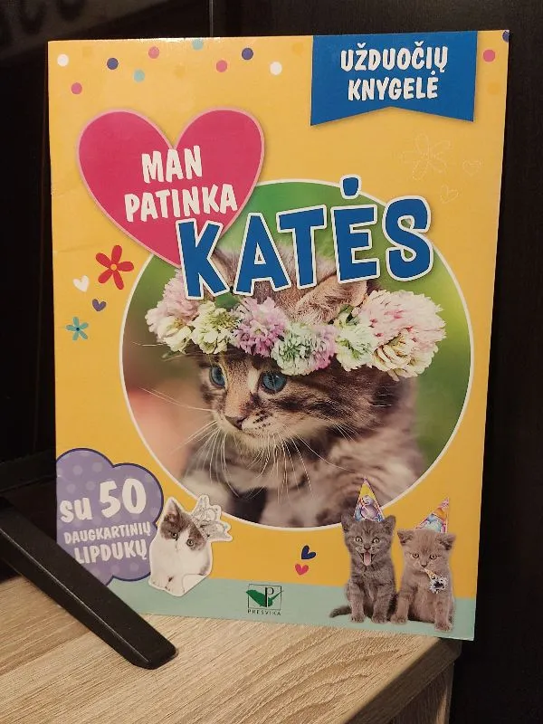 Man patinka katės: užduotėlių knygelė su 50 lipdukų