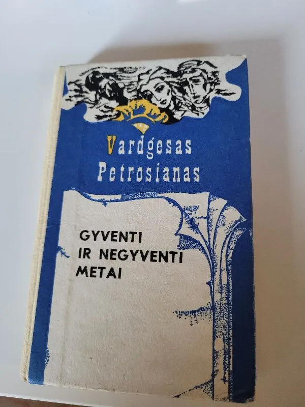 gyventi ir negyventi metai
