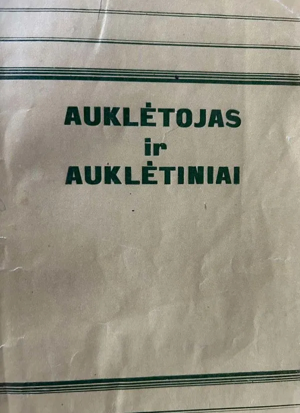 Auklėtojas ir auklėtiniai