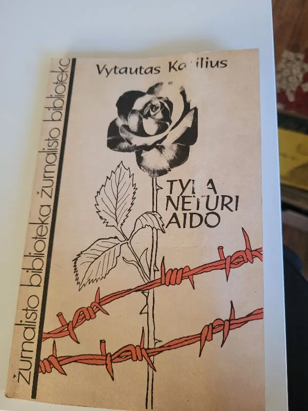 Tyla neturi aido