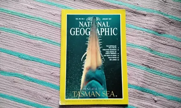 NATIONAL GEOGRAPHIC Beneth THE TASMAN SEA 1997/1