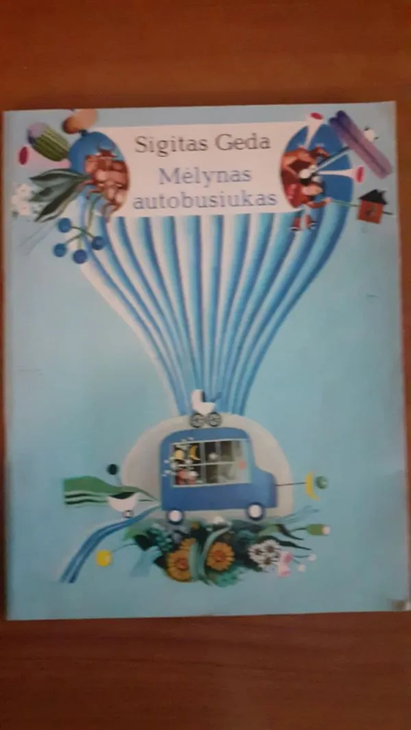 Mėlynas autobusiukas