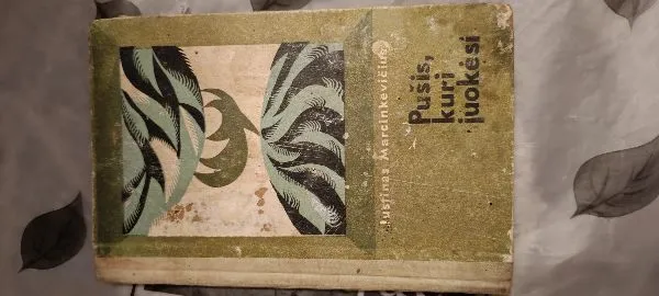 Pušį kuri juokėsi