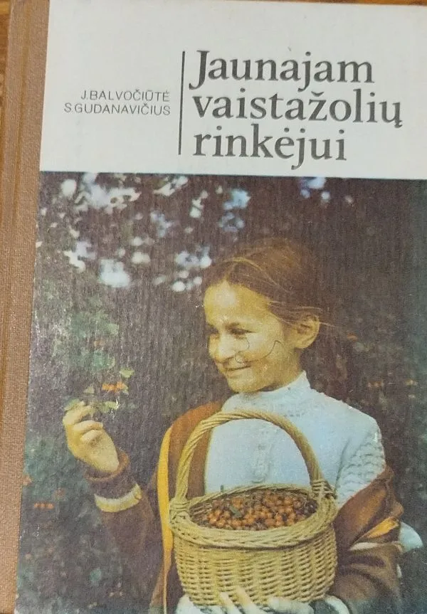 Jaunąjam vaistažolių rinkējui