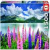 Lupins On The Shores of Lake Sils Switzerland 11ED19271, 85 cm x 60 cm, 1500 vnt. Educa dėlionė