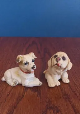 Šuniukų statulėlės, 5cm, 2vnt.