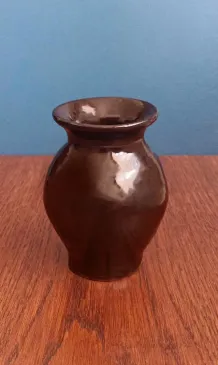 Keraminė vazelė, 10cm aukščio