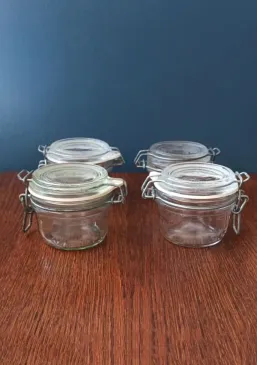 Stikliniai indeliai su užspaudžiamais dangteliais, 200ml, 4vnt.