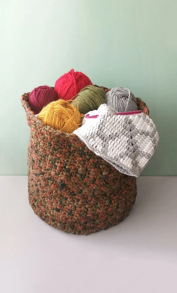 Rankų darbo didelis nertas krepšys, 30cm skersmuo