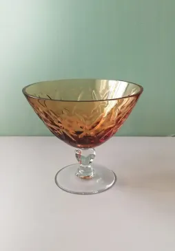 Krištolinė vintažinė vazelė ant kojelės, 16cm aukštis, Gus Chrustalnyj