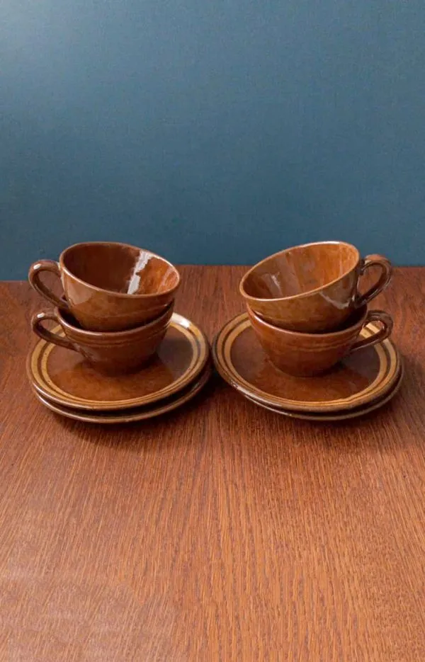 Keraminiai puodeliai 200ml, su lėkštute, 4vnt.