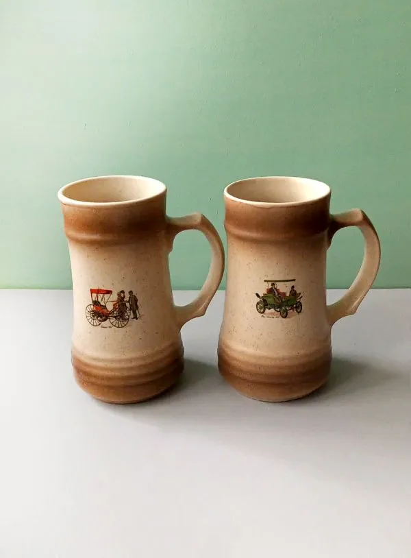 Dideli vintažiniai keraminiai bokalai su retro automobiliais, 700 ml, 2vnt.