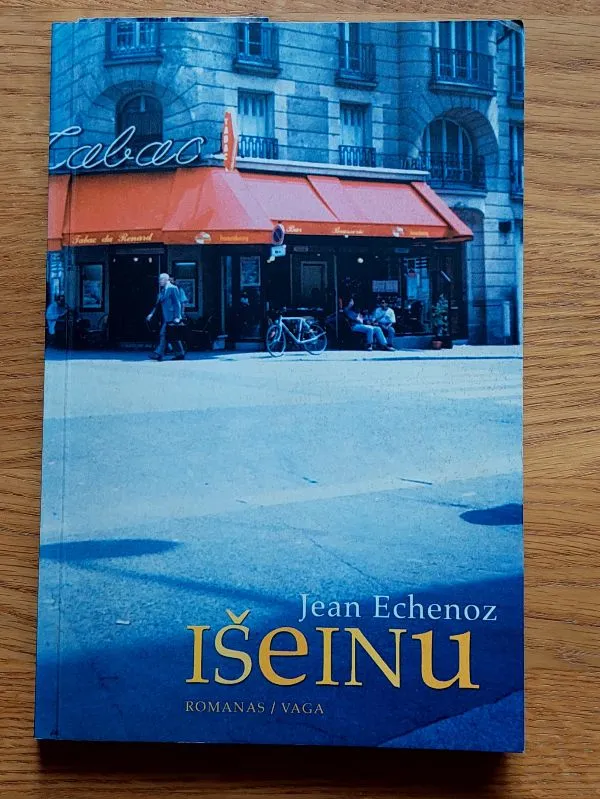 Išeinu