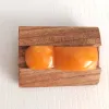 Vintažinė medinė segė su gintaru, 3,5x4cm.