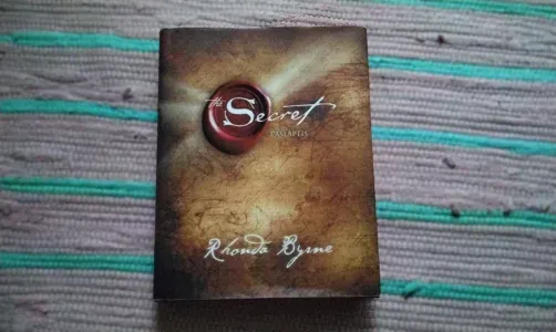The Secret Paslaptis