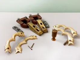 Vintažinė mažos spintelės durelių furnitūra (komplektas)